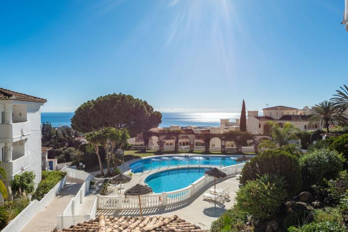 Image No.20-2 Bed Apartment for sale