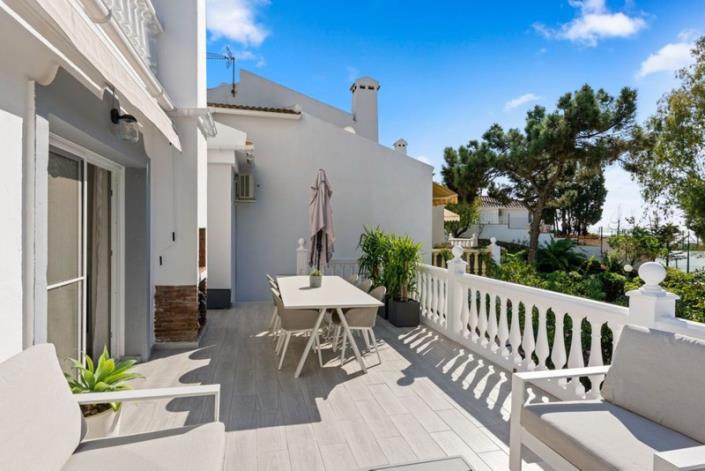 Image No.7-4 Bed Townhouse for sale