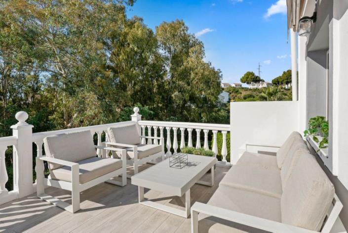 Image No.29-4 Bed Townhouse for sale