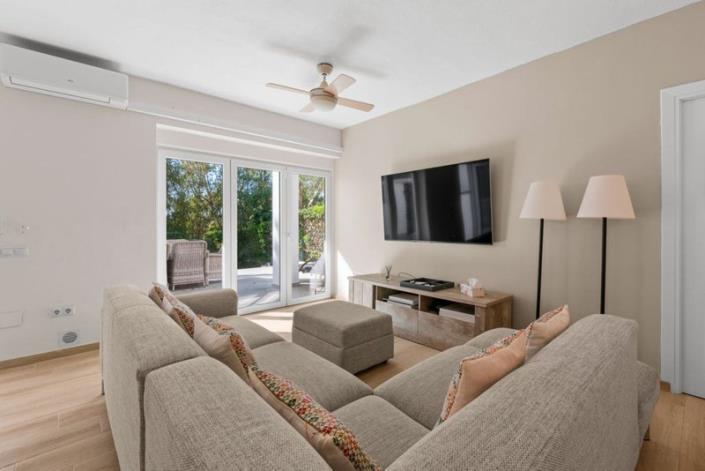 Image No.37-4 Bed Townhouse for sale