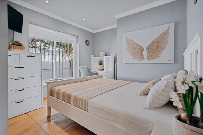 Image No.6-3 Bed Villa / Detached for sale