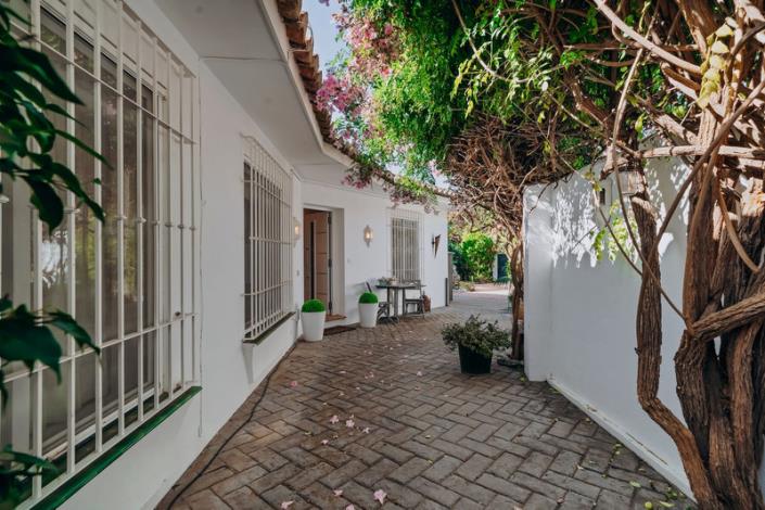 Image No.22-3 Bed Villa / Detached for sale