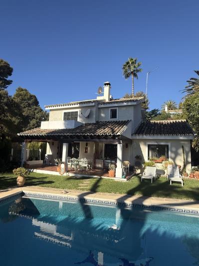 Image No.9-4 Bed Villa / Detached for sale