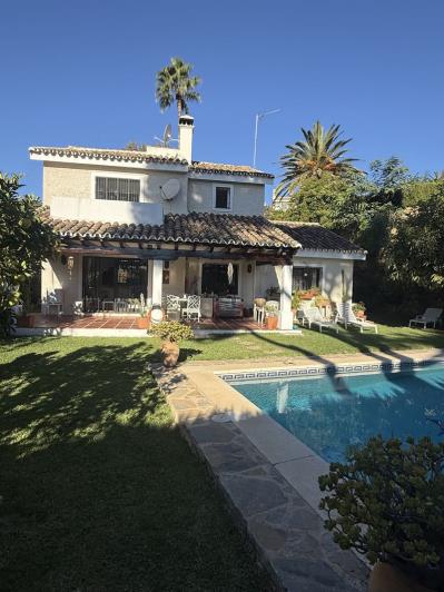 Image No.10-4 Bed Villa / Detached for sale