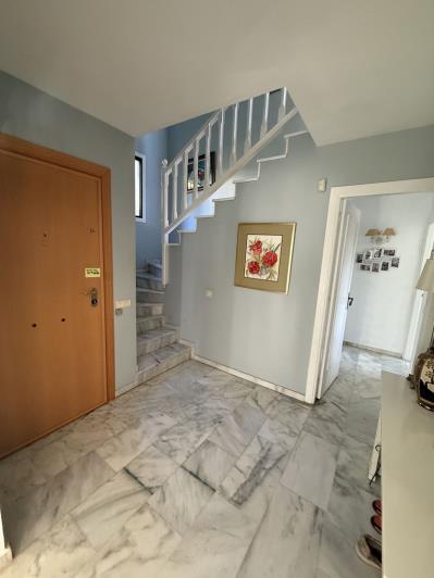 Image No.38-4 Bed Villa / Detached for sale