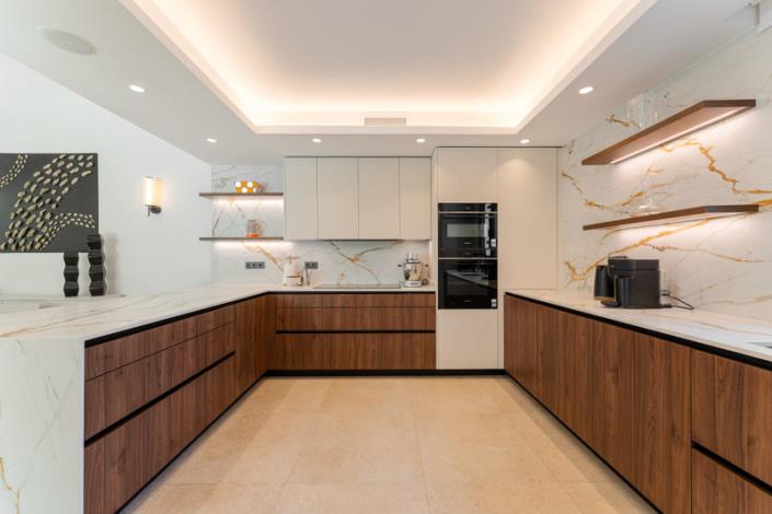 Image No.6-5 Bed Villa / Detached for sale