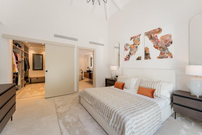 Image No.24-5 Bed Villa / Detached for sale