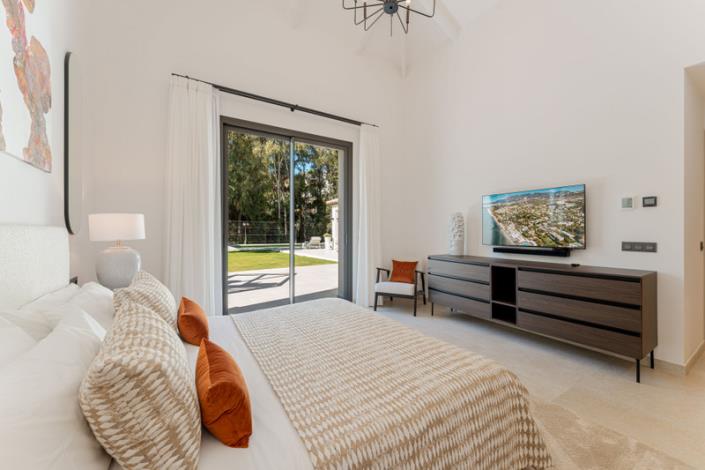 Image No.14-5 Bed Villa / Detached for sale