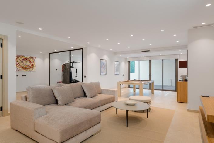 Image No.23-5 Bed Villa / Detached for sale