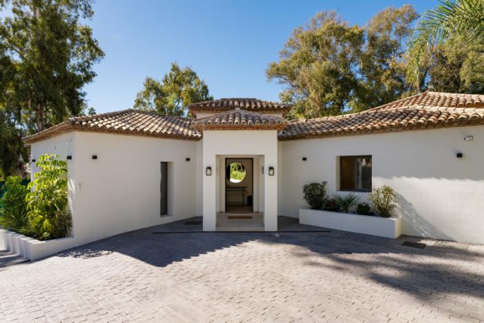 Image No.35-5 Bed Villa / Detached for sale