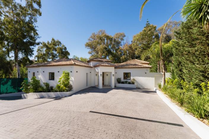 Image No.36-5 Bed Villa / Detached for sale