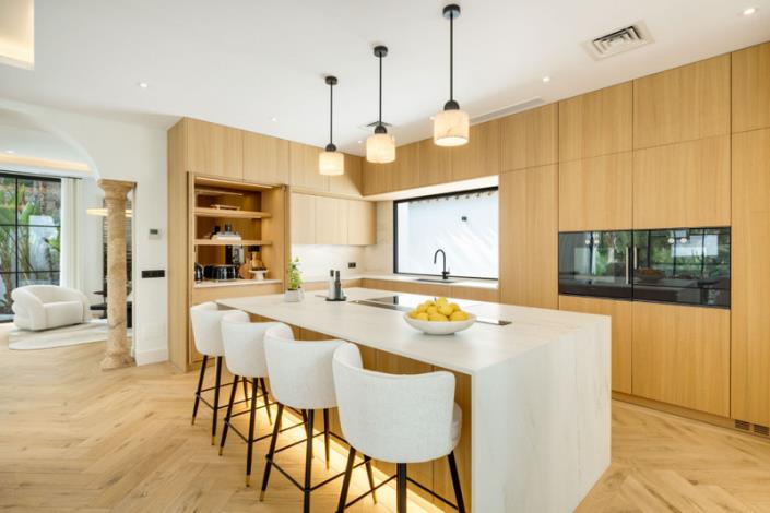 Image No.5-5 Bed Villa / Detached for sale