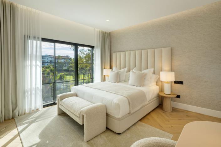 Image No.20-5 Bed Villa / Detached for sale