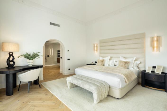 Image No.26-5 Bed Villa / Detached for sale