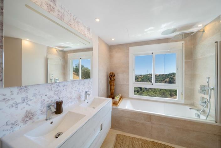 Image No.16-3 Bed Penthouse for sale