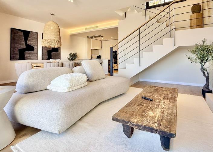 Image No.7-3 Bed Townhouse for sale