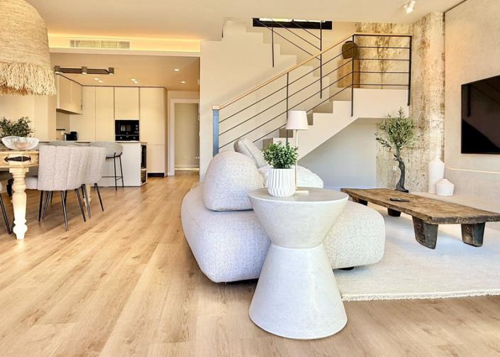 Image No.9-3 Bed Townhouse for sale