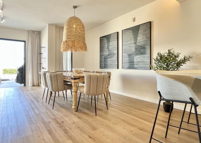 Image No.17-3 Bed Townhouse for sale