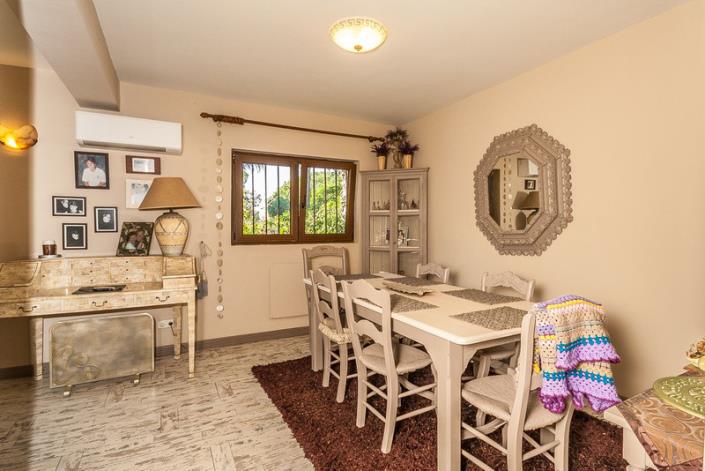 Image No.6-5 Bed Villa / Detached for sale