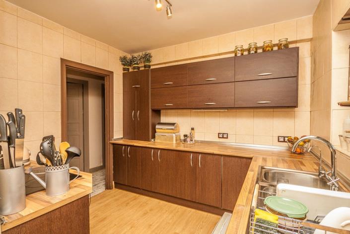 Image No.11-5 Bed Villa / Detached for sale