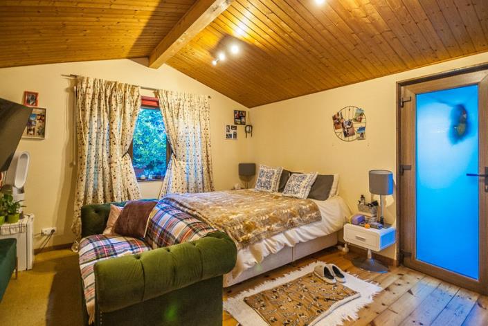 Image No.20-5 Bed Villa / Detached for sale