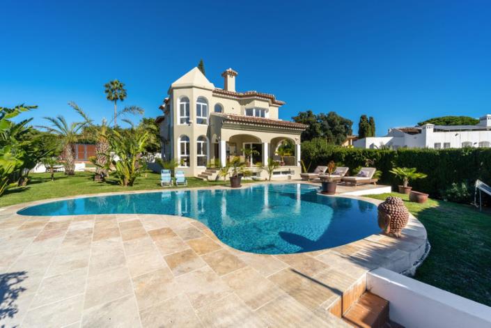 Image No.2-6 Bed Villa / Detached for sale