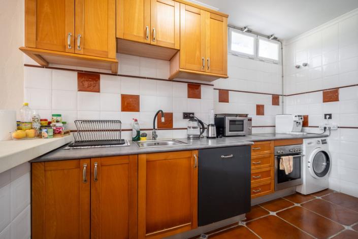 Image No.17-6 Bed Villa / Detached for sale