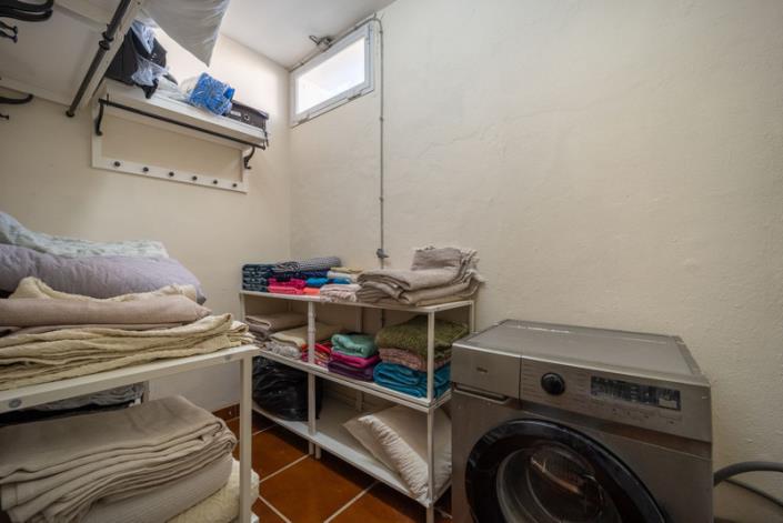 Image No.19-6 Bed Villa / Detached for sale