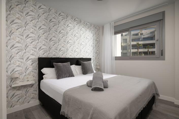 Image No.11-3 Bed Apartment for sale