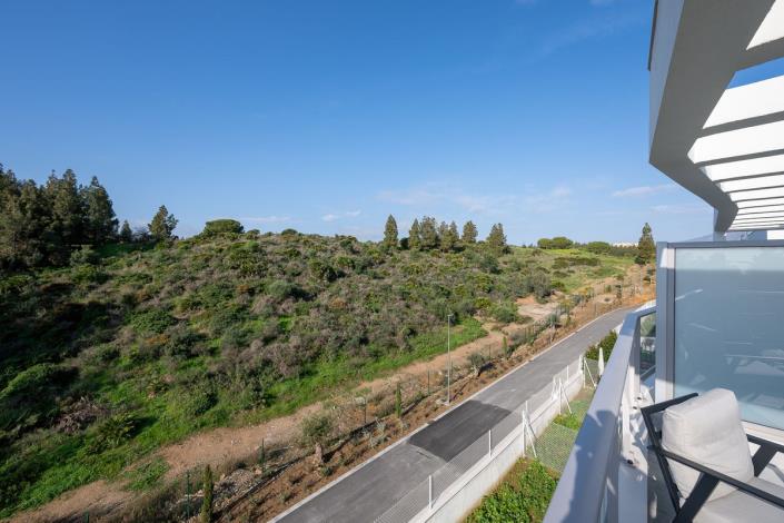 Image No.17-3 Bed Apartment for sale