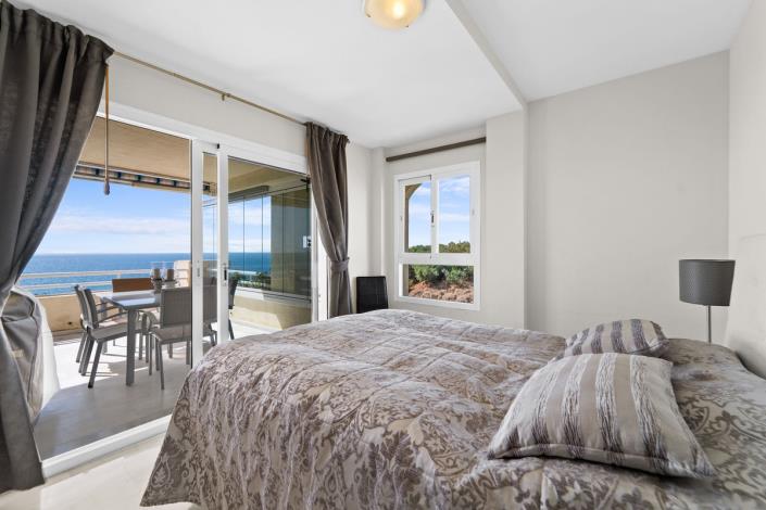 Image No.12-3 Bed Apartment for sale