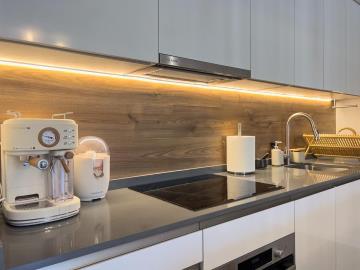 11-20939a0134ad724a8cb2a801094d15a4