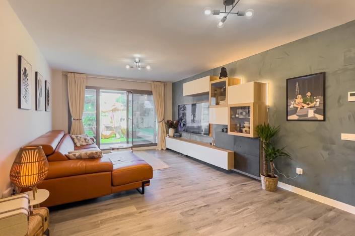 Image No.13-3 Bed Apartment for sale