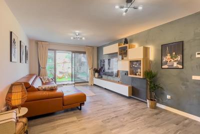 13-5fd73dea700db77384c091ca9818b1a9