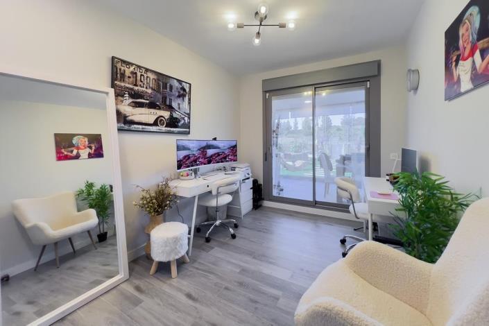 Image No.22-3 Bed Apartment for sale