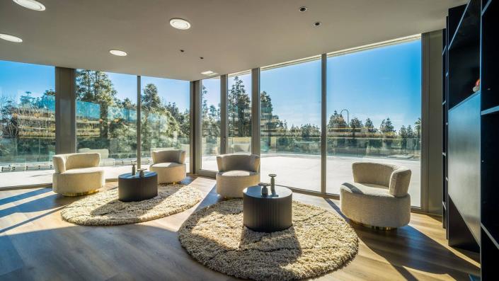 Image No.14-3 Bed Semi-Detached for sale