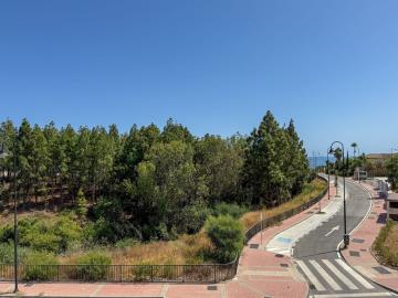 10-bb915d1cb19341576dcdc994b81ab9c5