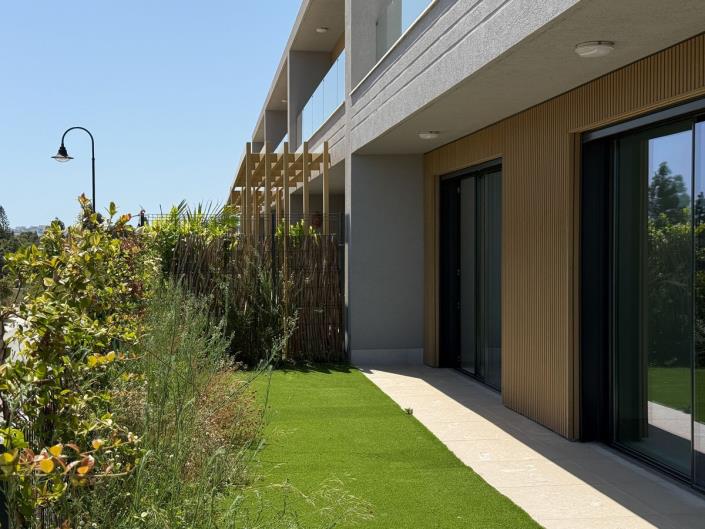 Image No.26-3 Bed Townhouse for sale