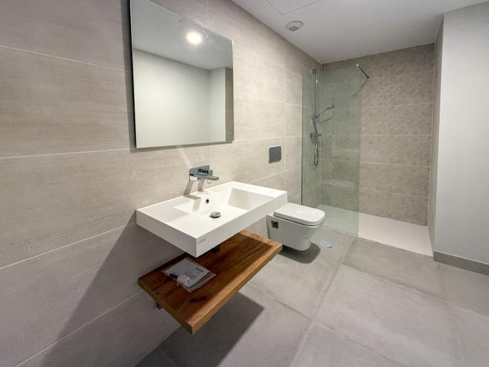 Image No.27-3 Bed Townhouse for sale