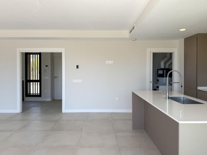 Image No.29-3 Bed Townhouse for sale