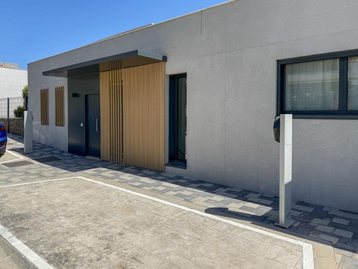 Image No.36-3 Bed Townhouse for sale