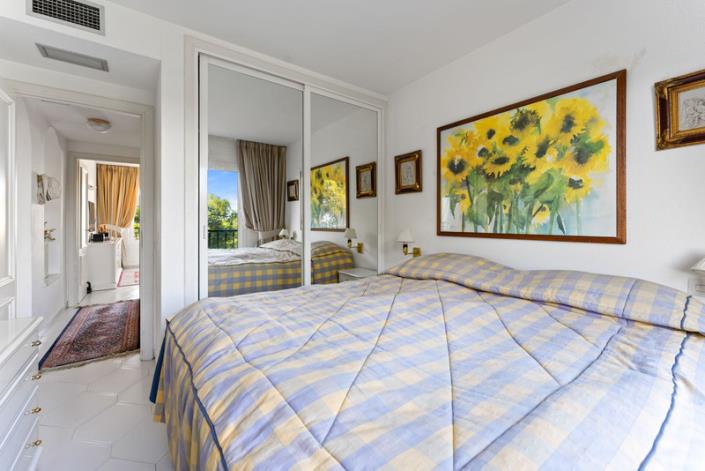 Image No.14-3 Bed Semi-Detached for sale