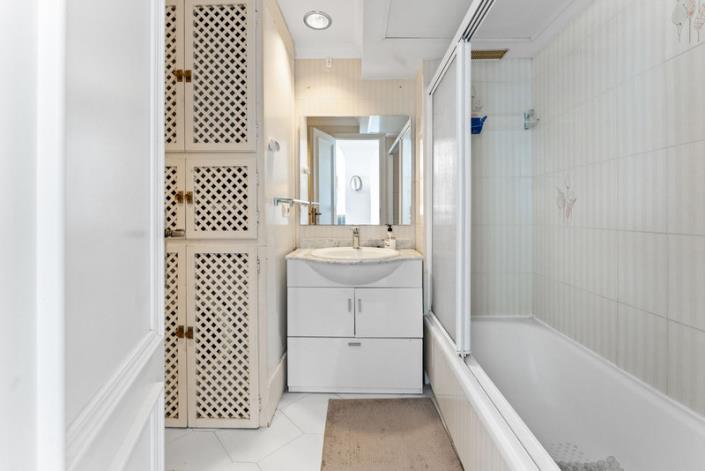 Image No.15-3 Bed Semi-Detached for sale