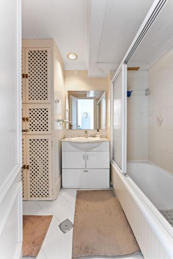 Image No.16-3 Bed Semi-Detached for sale