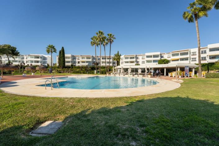 Image No.24-3 Bed Semi-Detached for sale