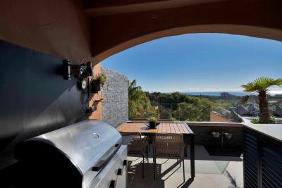 11-20939a0134ad724a8cb2a801094d15a4