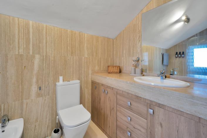 Image No.29-2 Bed Apartment for sale