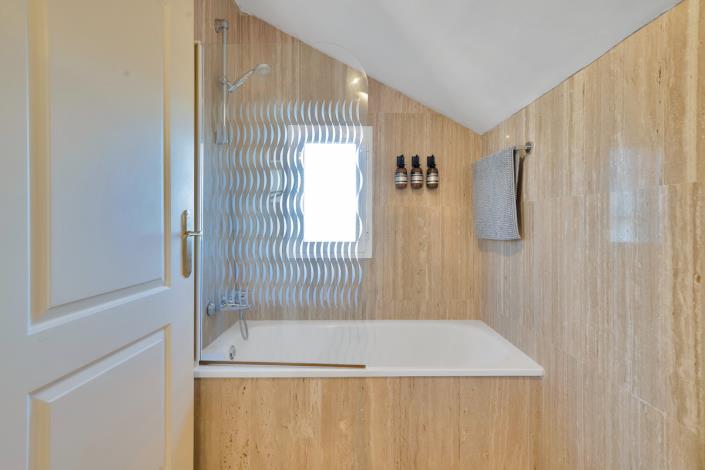 Image No.31-2 Bed Apartment for sale