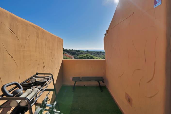 Image No.32-2 Bed Apartment for sale