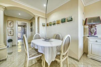 12-53013098fcab6c38b1379cd33298e050